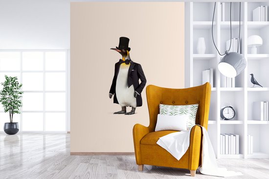 Behang - Fotobehang Pinguïn - Dier - Hoed - Zwart - Breedte 160 cm x hoogte 220 cm