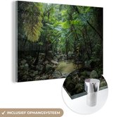 MuchoWow® Glasschilderij 90x60 cm - Schilderij acrylglas - Riviertje in tropische jungle - Foto op glas - Schilderijen