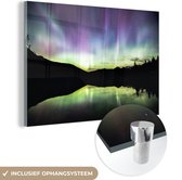 MuchoWow® Glasschilderij 90x60 cm - Schilderij acrylglas - Noorderlicht in het Nationaal park Jasper in Canada - Foto op glas - Schilderijen