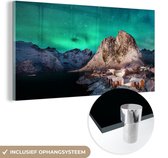 MuchoWow® Glasschilderij 80x40 cm - Schilderij acrylglas - Noorderlicht - Berg - Noorwegen - Foto op glas - Schilderijen