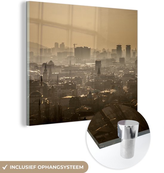 MuchoWow® Glasschilderij 90x90 cm - Schilderij acrylglas - Skyline boven de stad Sarajevo Bosnië en Herzegovina - Foto op glas - Schilderijen