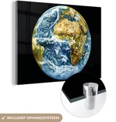 MuchoWow® Glasschilderij 120x90 cm - Schilderij acrylglas - Ruimteshot van Afrika - Foto op glas - Schilderijen