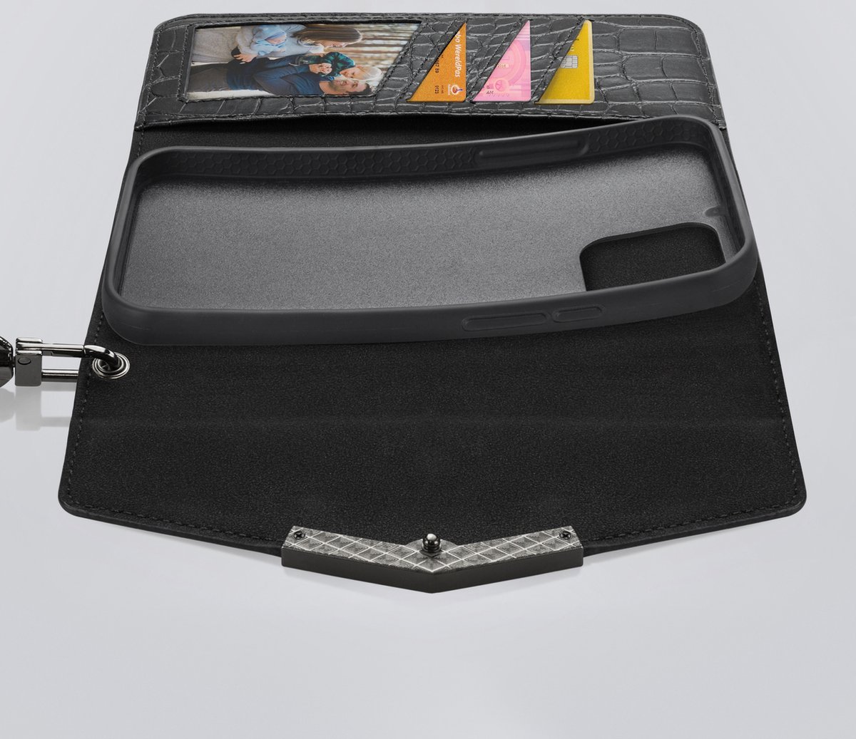 Mobilize Telefoonhoesje geschikt voor Apple iPhone SE (2020) Hoesje | Mobilize Elegant Magnet Uitneembare 2in1 Clutch | Pasjeshouder voor 3 Pasjes | Telefoonhoesje voor Pinpas / OV Kaart / Rijbewijs - Black Croco | Zwart — cadeau in Cadeau-ideeën - foto 3