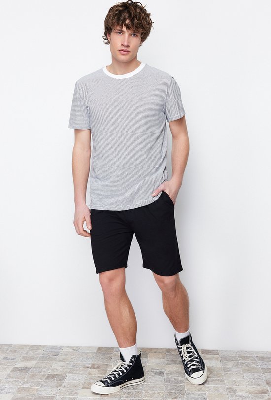 Trendyol pour homme midi taille régulière droite courte