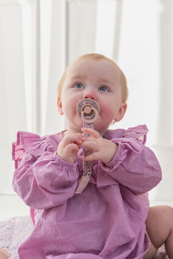 BIBS Colour Speen verpakking van 2 stuks. BPA-vrij, Ronde speen. Natuurlijk rubberlatex, Gemaakt in Denemarken, Maat 2 (6-18 maanden), Eloise Blush van Merkloos — afbeelding 2