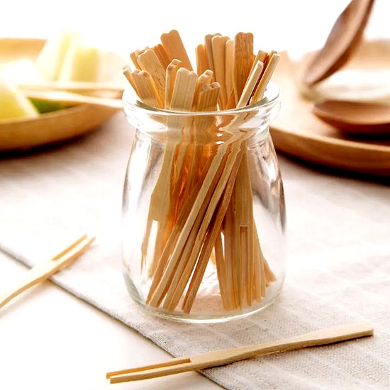 Allernieuwste.nl® 200 pcs Bamboe Jetable En Bois Fourchette À Fruits Dessert Couverts De Fête - Snack Fourchettes À Deux Services de table Vaisselle - Bamboe 200 PCS