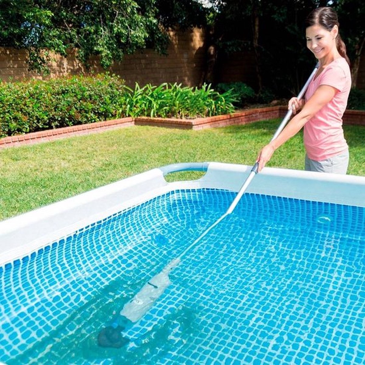 Aspirateur De Piscine Portable Rechargeable Intex - Pour Piscines Hors Sol Jusqu'à 45,7 Cm De Diamètre - Manche Télescopique 239 Cm