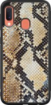 Casimoda® hoesje - Geschikt voor Samsung Galaxy A20e - Snake / Slangenprint bruin - Zwart TPU Backcover - Slangenprint - Bruin/beige