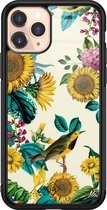 Casimoda® hoesje - Geschikt voor iPhone 11 Pro - Zonnebloemen / Bloemen - Luxe Hard Case Zwart - Backcover telefoonhoesje - Multi