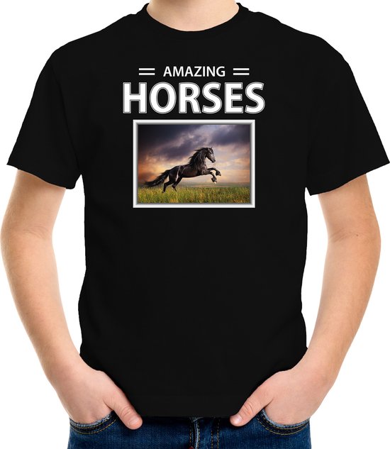 Dieren foto t-shirt Zwart paard - zwart - kinderen - amazing horses - cadeau shirt Zwarte paarden liefhebber - kinderkleding / kleding 158/164