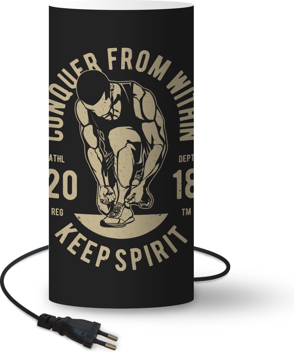 Lamp - Nachtlampje - Tafellamp slaapkamer - Sport - Quotes - Vintage - 54 cm hoog - Ø24.8 cm - Inclusief LED lamp