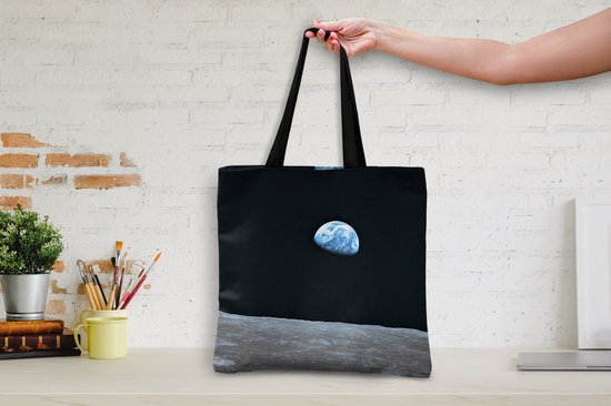 MuchoWow® Schoudertas - Strandtas - Big Shopper - Boodschappentas - De aarde vanaf de maan - 45x45 cm - Katoenen tas
