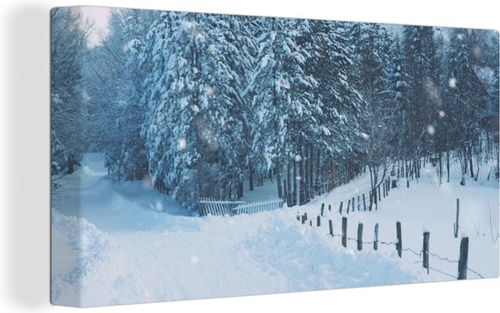 Canvas Schilderij Bos - Sneeuw - Winter - 80x40 cm - Wanddecoratie