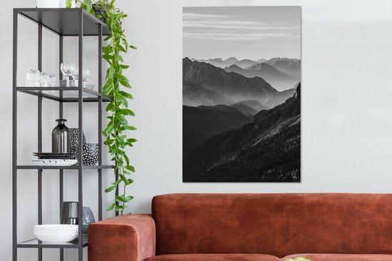 Canvas schilderij 90x140 cm - Wanddecoratie Bergen - Natuur - Mist - Muurdecoratie woonkamer - Slaapkamer decoratie - Kamer accessoires - Schilderijen