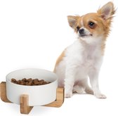 Relaxdays hondenvoerbak 850 ml - keramische hondenbak met bamboe houder - eetbak hond - wit