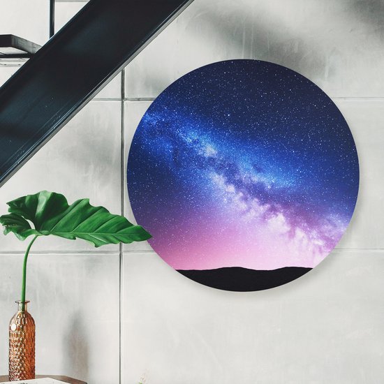 Artaza Forex Muurcirkel Melkweg Met Een Roze Gloed - Sterrenhemel - 50x50 cm - Klein - Wandcirkel - Rond Schilderij - Muurdecoratie Cirkel