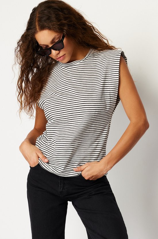 T-shirt femme Trendyol TWOSS20TS0021