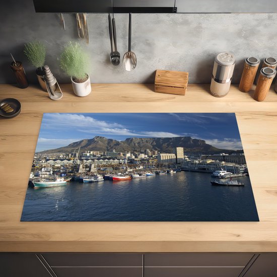 KitchenYeah® Inductie beschermer 81.2x52 cm - De prachtige haven van Kaapstad en de Tafelberg op de achtergrond - Kookplaataccessoires - Afdekplaat voor kookplaat - Inductiebeschermer - Inductiemat - Inductieplaat mat