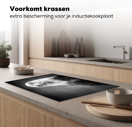 KitchenYeah® Inductie beschermer 81.2x52 cm - Arend - Roofvogel - Zwart - Wit - Dieren - Kookplaataccessoires - Afdekplaat voor kookplaat - Inductiebeschermer - Inductiemat - Inductieplaat mat