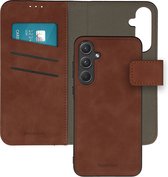 iMoshion Étui adapté pour Samsung Galaxy A55 avec porte-cartes - Bookcase de Luxe 2 en 1 amovible iMoshion - Marron