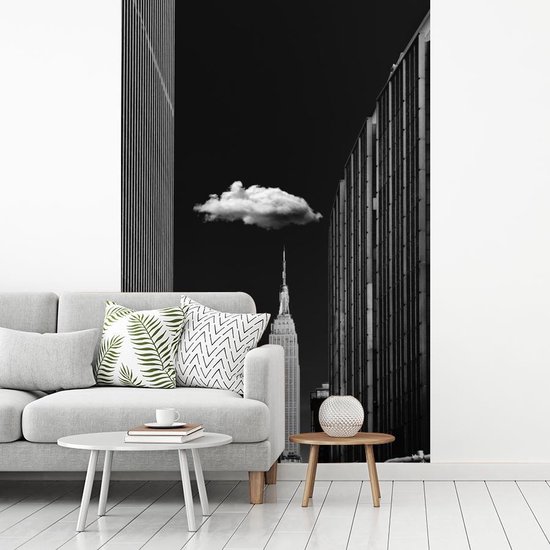 Papier peint - Papier peint photo peint Nuage au-dessus de l' Empire State Building à Manhattan - Largeur 160 cm x Hauteur 240 cm