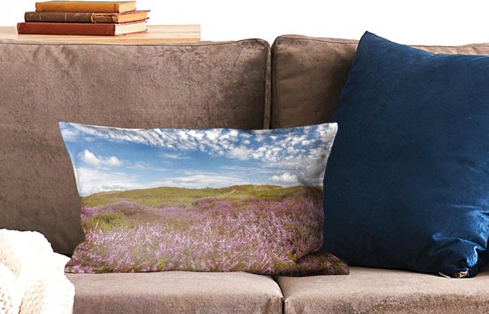 Sierkussen Waddenzee pour l'intérieur - Bruyère fleurie dans les dunes près des Waddenzee - 50x30 cm - Coussin intérieur rectangulaire en coton