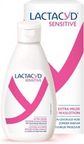 Bundle - Lactacyd - Lactacyd Intieme Waslotion Sensitive - 300 ml met glijmiddel