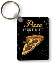 Sleutelhanger - Pizza - Vintage - Tekst - Uitdeelcadeautjes - Plastic - Vaderdag cadeau - Geschenk - Cadeautje voor hem - Tip - Mannen