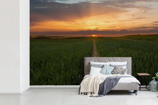 Papier peint photo en vinyle - La skyline de Miami en Amérique du Nord avec une vue sur le soleil d'automne largeur 330 cm x hauteur 220 cm - Tirage photo sur papier peint (disponible en 7 tailles)