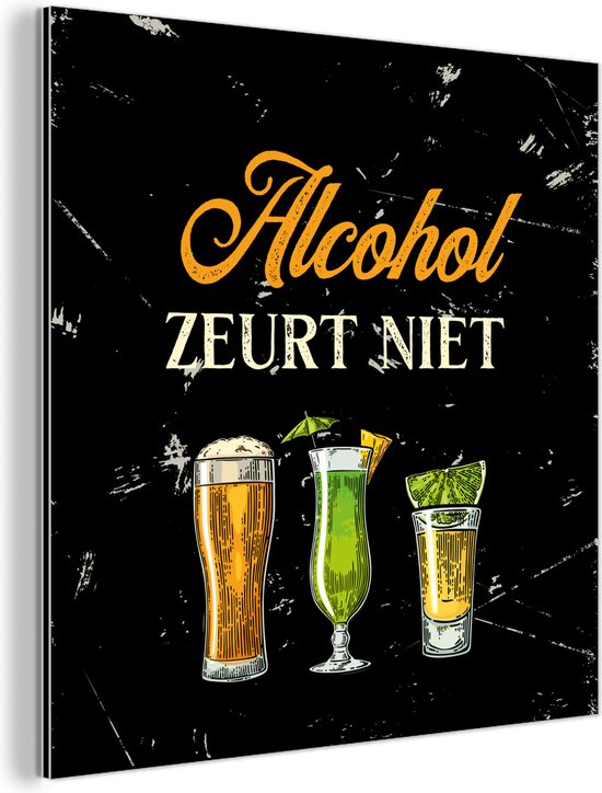 Wanddecoratie Metaal - Aluminium Schilderij Industrieel - Alcohol - Drank - Glazen - 20x20 cm - Dibond - Foto op aluminium - Industriële muurdecoratie - Voor de woonkamer/slaapkamer - Cadeau voor vrouw - Cadeau voor man