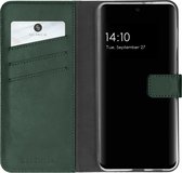 Selencia Hoesje Geschikt voor Samsung Galaxy A32 (4G) Hoesje Met Pasjeshouder - Selencia Echt Lederen Bookcase - Groen