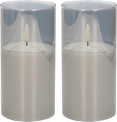 2x stuks luxe led kaarsen in grijs glas D7,5 x H15 cm - met timer - Woondecoratie - Elektrische kaarsen