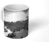 Mok - Panorama van de rijstvelden in Mù Cang Chải - zwart wit - 350 ML - Beker