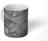 Mok - Ondergelopen landschap in Finland - zwart wit - 350 ML - Beker