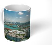 Mok - Uitzicht op het eiland Sentosa bij Singapore - 350 ML - Beker