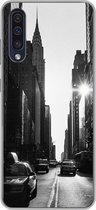Geschikt voor Samsung Galaxy A50 hoesje - Een rustige straat in New York in zwart-wit - Siliconen Telefoonhoesje