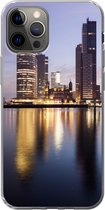 Geschikt voor iPhone 13 Pro hoesje - Rotterdam - Water - Wolkenkrabber - Siliconen Telefoonhoesje