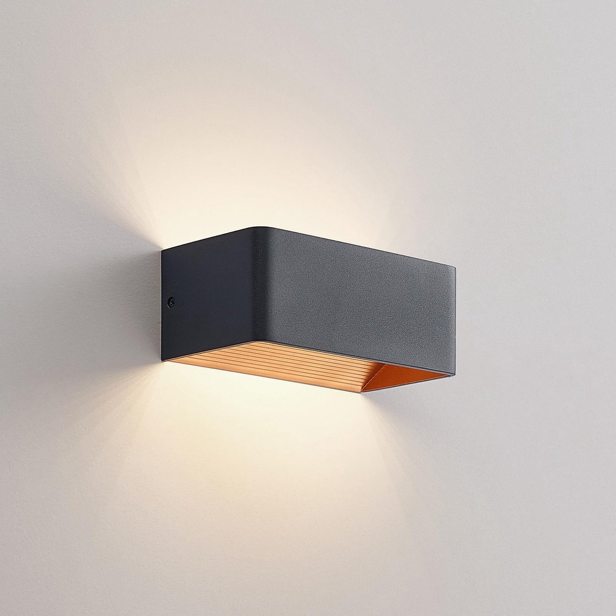 Arcchio - LED wandlamp - 1licht - aluminium, ijzer - H: 8 cm - zwart, goud - Inclusief lichtbron