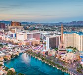 Luchtfoto van de skyline en Las Vegas Strip bij dauw - Fotobehang (in banen) - 450 x 260 cm