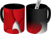 Magische Mok - Foto op Warmte Mokken - Koffiemok - Een illustratie van vijf rode hartjes - Magic Mok - Beker - 350 ML - Theemok