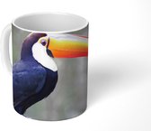 Mok - Reuzentoekan kijkt het bos in - 350 ML - Beker