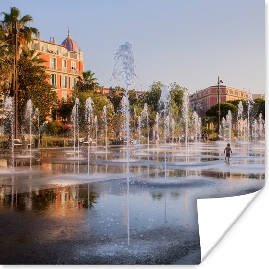 Lavabos sur une place de la ville française Nice Poster 30x30 cm - Tirage photo sur Poster (décoration murale salon / chambre) / Poster villes européennes