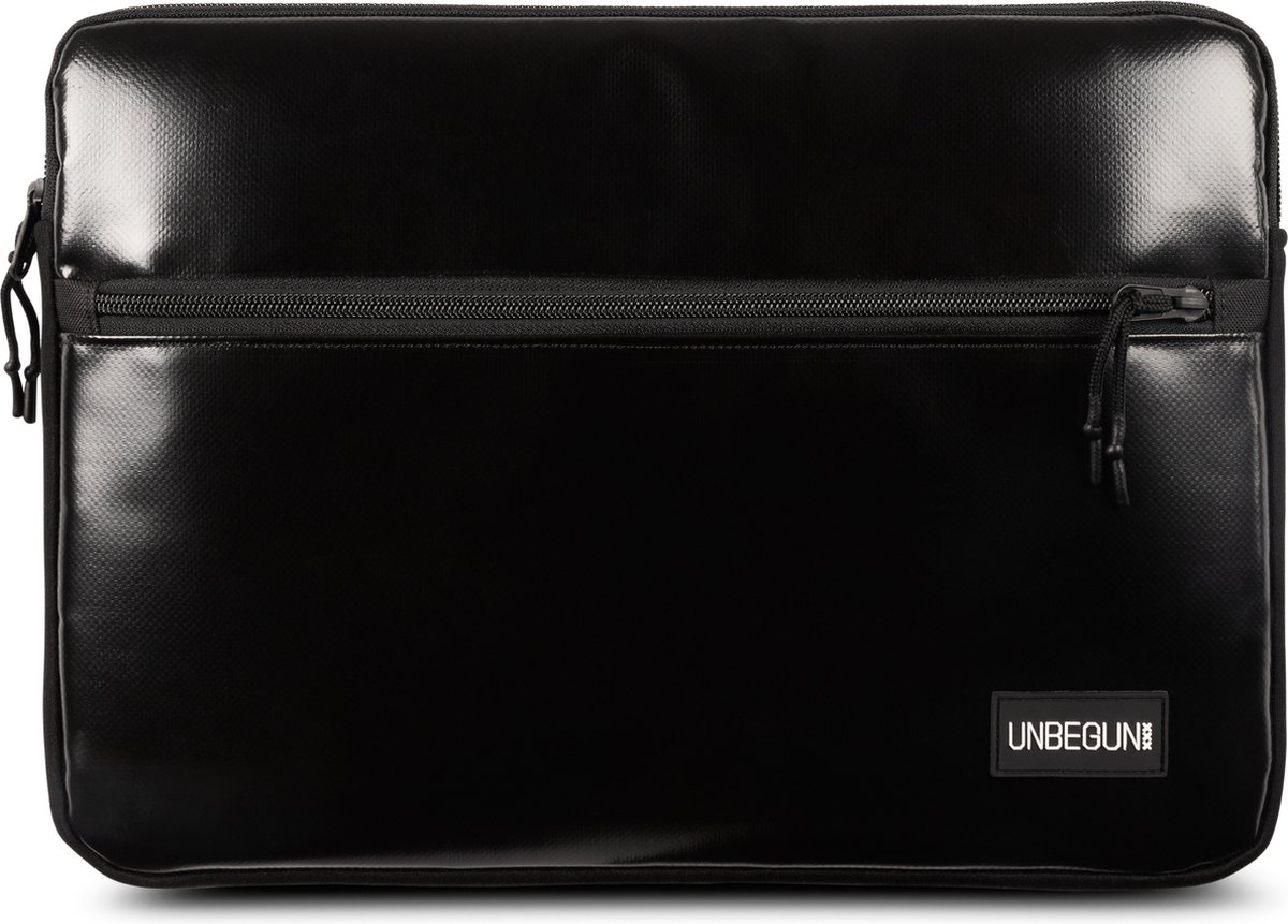 MacBook Air 15 inch case met vak (van gerecycled materiaal) - Zwarte laptop sleeve/hoes voor de MacBook Air 15 inch M3/M2 (2023/2024)