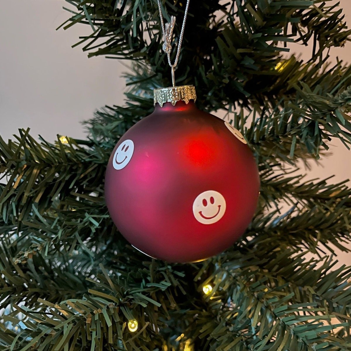 Smiley kerstballen - 2 stuks - 8cm - The Limited Red Christmas Smiles