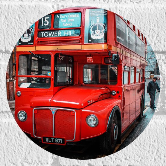 Muursticker Cirkel - Traditionele Rode Toeristenbus door de Straten van Londen - 20x20 cm Foto op Muursticker