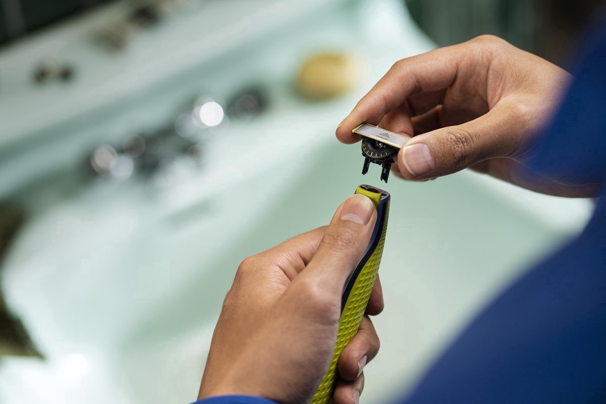 Philips OneBlade Face Trimmer, Scheerapparaat en Styler thumbnail 4