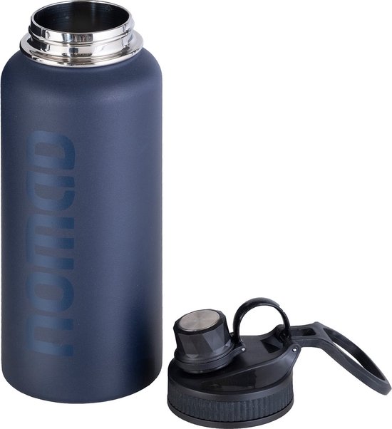 Donkerblauwe fles met NOMAD logo en losse draaidop met draagring.