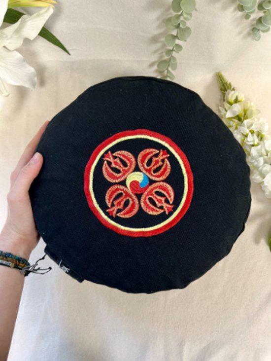 YogaStyles meditatiekussen Symbolic - dubbele vajra - zwart & rood van YogaStyles — afbeelding 5