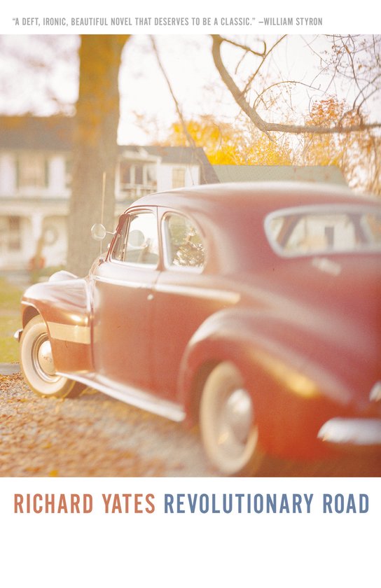 Richard Yates' Revolutionary Road, met een rode auto en herfstbladeren.