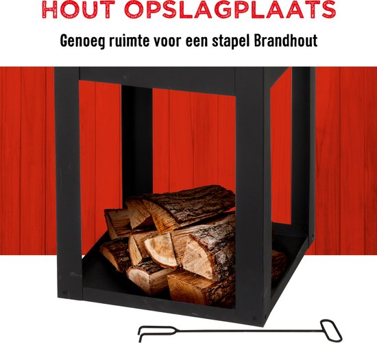 Onderkant van zwarte staal tuinkachel met houtopslag, voorzien van brandhout.